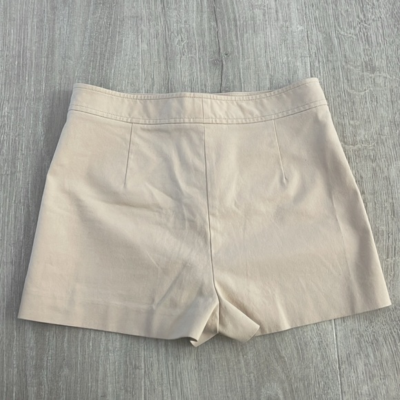Theory light khaki shorts - Picture 5 of 6